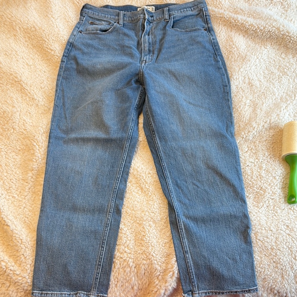 Abercrombie and Fitch ankle staright Classic Blue Denim Jeans
